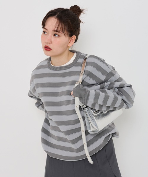 TINA：JOJUN（ティーナジョジュン）の「ユニセックス ボーダーニットプルオーバー TINA：JOJUN（ニット/セーター・レディース・ネイビー/グレー/サックスブルー・M）」の5枚目の写真