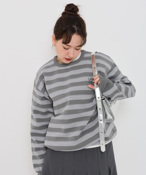 TINA：JOJUN（ティーナジョジュン）の「ユニセックス ボーダーニットプルオーバー TINA：JOJUN（ニット/セーター・レディース・ネイビー/グレー/サックスブルー・M）」の6枚目の写真