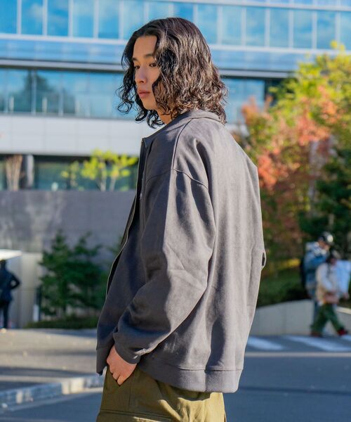 UNIIT（ユニット）の「【UNIIT/ユニット】フェイクスエード　 ワンポイント刺繍　 フルジップブルゾン　コーチジャケット（ブルゾン・メンズ・チャコールグレー/アイボリー/ブラウン・LARGE/MEDIUM）」の13枚目の写真