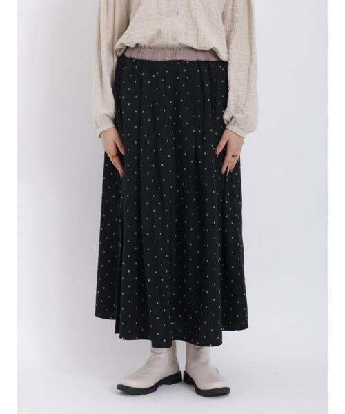 Samansa Mos2(サマンサ モスモス)の「フラワー柄フロッキープリントスカート(スカート・レディース・グリーン/キナリ/ブラック・F)」の12枚目の写真