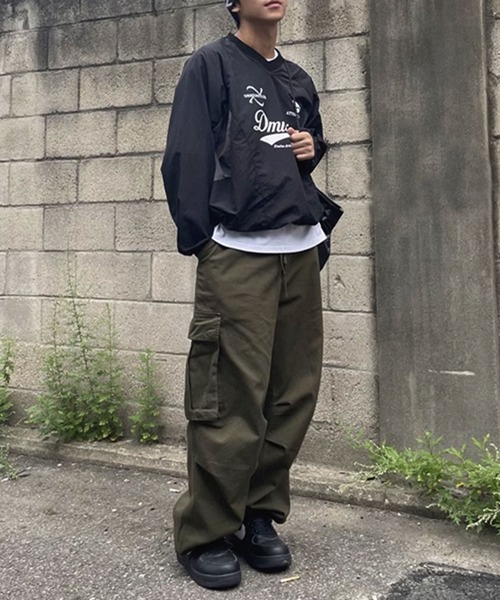 Theater code（シアターコード）の「▲sporty v neck pullover / スポーティー Ｖネック プルオーバー（スウェット・メンズ・ホワイト/ブルー/ブラック・2/3）」の12枚目の写真