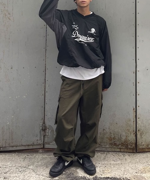 Theater code（シアターコード）の「▲sporty v neck pullover / スポーティー Ｖネック プルオーバー（スウェット・メンズ・ホワイト/ブルー/ブラック・2/3）」の13枚目の写真