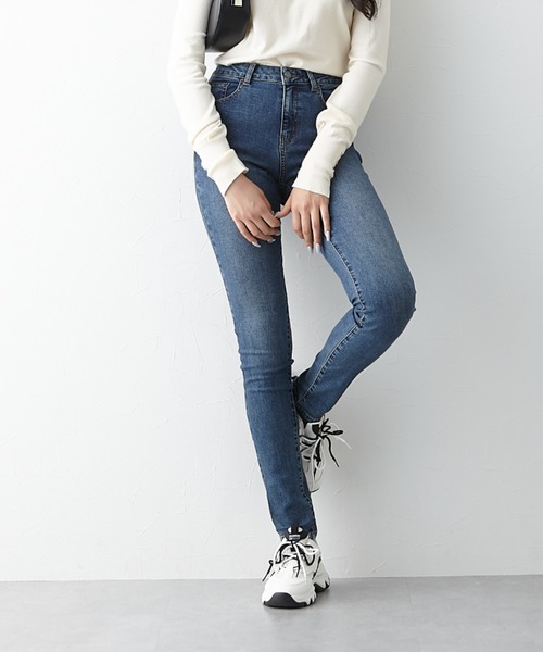 slattgir（スラットジール）の「高身長　すごのびストレッチデニムスキニーパンツ（股下８４ｃｍ）　（トールサイズ）（デニムパンツ・レディース・ネイビー/ブラック/ネイビー系・96/80/76/88/64/84/73/104/67/70）」の17枚目の写真