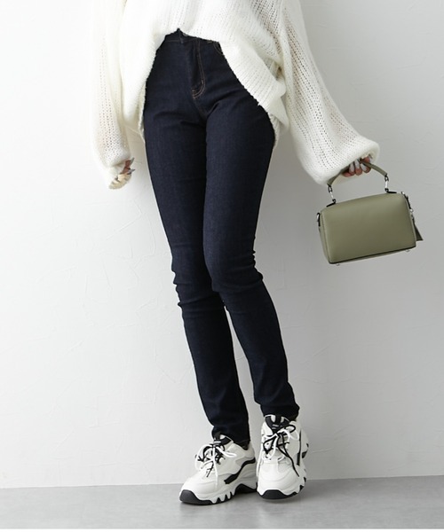 slattgir（スラットジール）の「高身長　すごのびストレッチデニムスキニーパンツ（股下８４ｃｍ）　（トールサイズ）（デニムパンツ・レディース・ネイビー/ブラック/ネイビー系・96/80/76/88/64/84/73/104/67/70）」の15枚目の写真