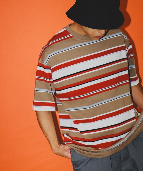 BEAMS（ビームス）の「BEAMS / マルチボーダー Tシャツ（Tシャツ/カットソー・メンズ・ブラック/ブルー/ブラウン系その他4・L/M/S/XL）」の16枚目の写真