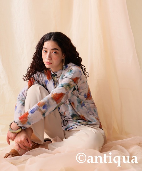 専用です。2点まとめてantiqua 水彩画風花柄トップス 水彩画風花柄トップス（Tシャツ/カットソー）｜antiqua