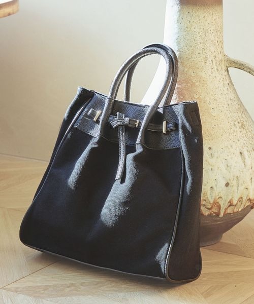 mysty woman(ミスティウーマン)の「レザー×キャンバスBAG 102096(トートバッグ・レディース・ブラック系その他/ブラック/オフホワイト/ブラック系その他2・FREE)」の3枚目の写真