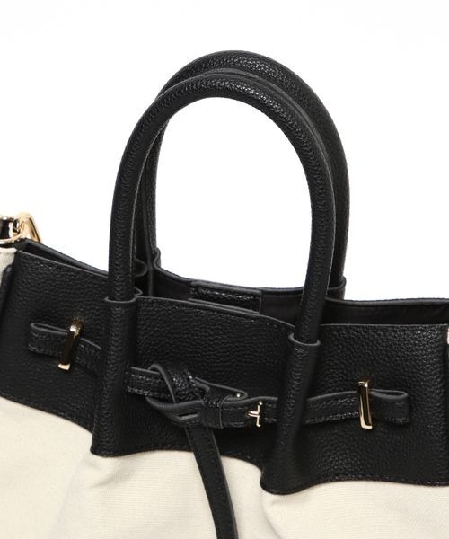 mysty woman(ミスティウーマン)の「レザー×キャンバスBAG 102096(トートバッグ・レディース・ブラック系その他/ブラック/オフホワイト/ブラック系その他2・FREE)」の13枚目の写真