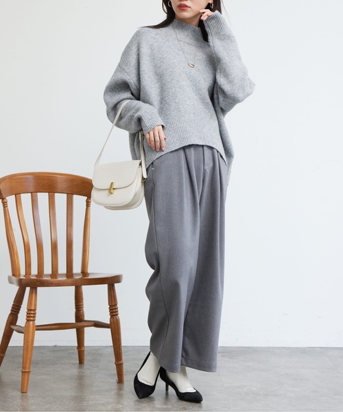 Chez toi（シェトワ）の「BACKスリットハイネックプルオーバー2