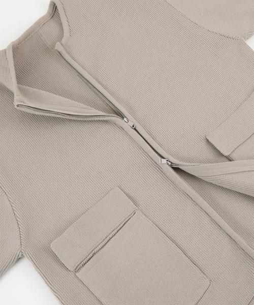 titivate（ティティベイト）の「ランタンスリーブブルゾン（ブルゾン・レディース・ホワイト系その他/ブラック/グレイッシュベージュ/オフホワイト・FREE）」の5枚目の写真