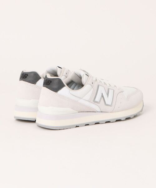 NEW BALANCE（ニューバランス）の「【NEW BALANCE】WL996（スニーカー・レディース・ホワイト・24.5cm/24cm/23.5cm/23cm/25cm）」の2枚目の写真