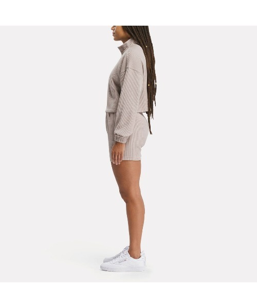 Reebok(リーボック)の「クラシック ワッフル ショーツ / CL WDE WAFFLE SHORT(その他パンツ・レディース・ブルーグレー/ブラック/ベージュ・LARGE/MEDIUM/SMALL/X-LARGE)」の16枚目の写真