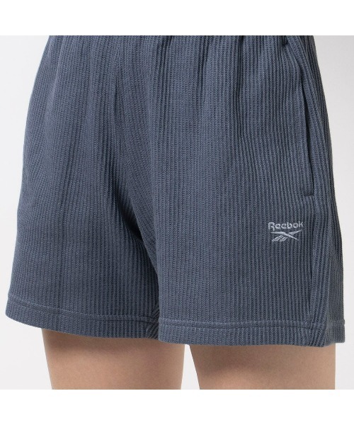 Reebok(リーボック)の「クラシック ワッフル ショーツ / CL WDE WAFFLE SHORT(その他パンツ・レディース・ブルーグレー/ブラック/ベージュ・LARGE/MEDIUM/SMALL/X-LARGE)」の12枚目の写真