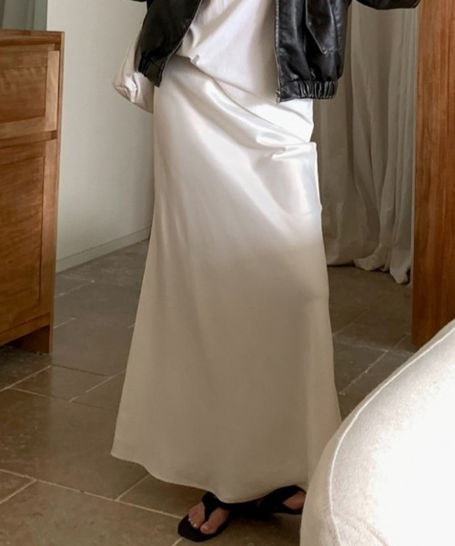 FREE STYLISTS（フリー スタイリスト）の「YUGA_YGMC サテン マーメイドロングスカート（スカート・レディース・ブラック/オフホワイト/シャンパン・FREE）」の12枚目の写真