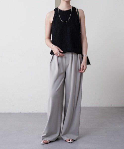 SHENERY（シーナリー）の「アメスリリバーシブルタンクトップ（シャツ/ブラウス・レディース・アイボリー/ブラック・FREE）」の3枚目の写真