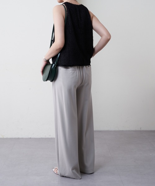 SHENERY（シーナリー）の「アメスリリバーシブルタンクトップ（シャツ/ブラウス・レディース・アイボリー/ブラック・FREE）」の7枚目の写真