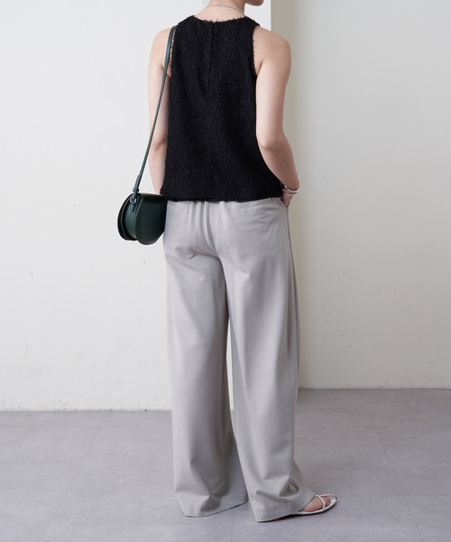 SHENERY（シーナリー）の「アメスリリバーシブルタンクトップ（シャツ/ブラウス・レディース・アイボリー/ブラック・FREE）」の9枚目の写真