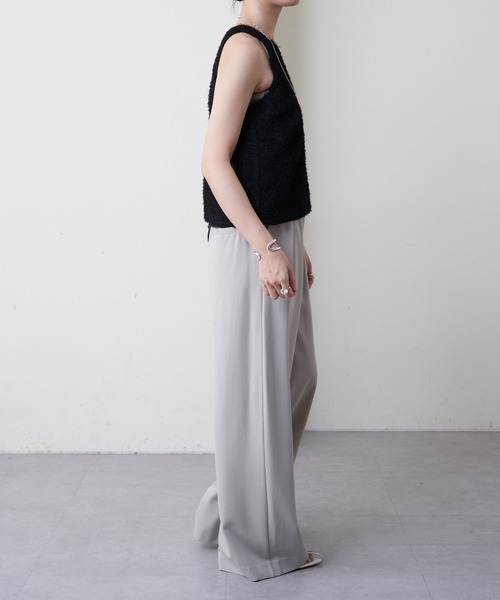 SHENERY（シーナリー）の「アメスリリバーシブルタンクトップ（シャツ/ブラウス・レディース・アイボリー/ブラック・FREE）」の10枚目の写真