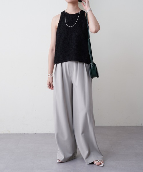 SHENERY（シーナリー）の「アメスリリバーシブルタンクトップ（シャツ/ブラウス・レディース・アイボリー/ブラック・FREE）」の11枚目の写真