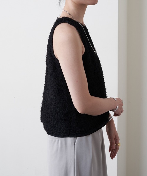 SHENERY（シーナリー）の「アメスリリバーシブルタンクトップ（シャツ/ブラウス・レディース・アイボリー/ブラック・FREE）」の18枚目の写真