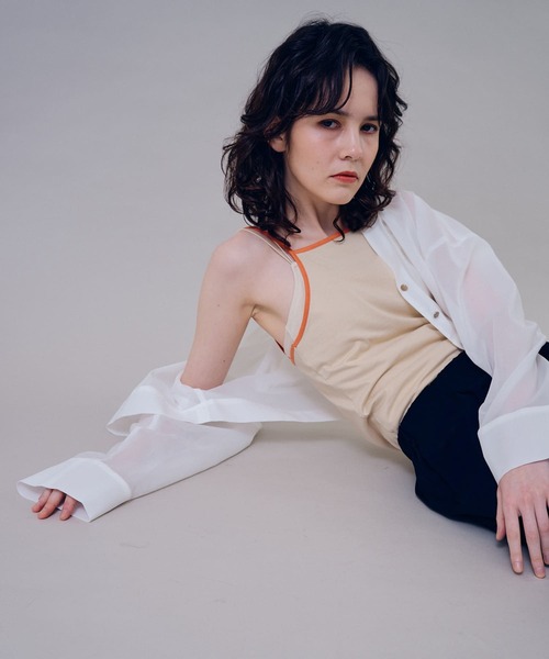 THE GOODLAND MARKET(ザグッドランドマーケット)の「cwtch ORGANIC CT BICOLOR CAMISOLE(キャミソール・レディース・オフホワイト/チャコールグレー/ベージュ・ONE)」の8枚目の写真