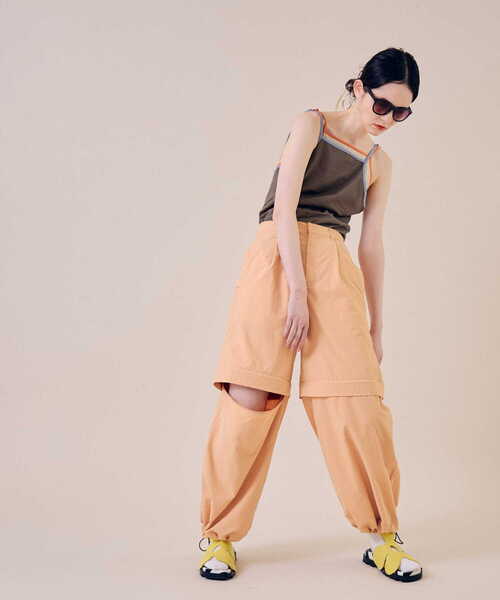 THE GOODLAND MARKET(ザグッドランドマーケット)の「cwtch ORGANIC CT BICOLOR CAMISOLE(キャミソール・レディース・オフホワイト/チャコールグレー/ベージュ・ONE)」の15枚目の写真