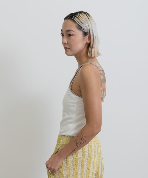THE GOODLAND MARKET(ザグッドランドマーケット)の「cwtch ORGANIC CT BICOLOR CAMISOLE(キャミソール・レディース・オフホワイト/チャコールグレー/ベージュ・ONE)」の21枚目の写真