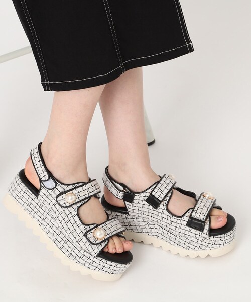 ESPERANZA(エスペランサ)の「ツイードパール調厚底スポーツサンダル 24SS(サンダル・レディース・ホワイト系3/ブラック系2/ピンク系7・S/M/L/LL)」の7枚目の写真