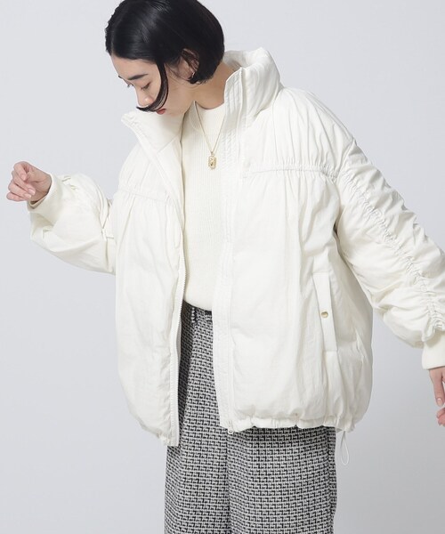 GALLEST(ギャレスト)の「◆ギャザーフォルムダウンコート(ダウンジャケット/コート・レディース・ブラック/オフホワイト・40/36/38)」の2枚目の写真