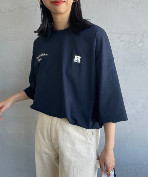 Russell Athletic（ラッセルアスレティック）の「[RUSSELL ATHLETIC/ラッセル アスレチック] 別注 DRI POWER ワンポイントロゴTシャツ（Tシャツ/カットソー・レディース・ブラック/ネイビー/ホワイト・M/L/XL）」の3枚目の写真