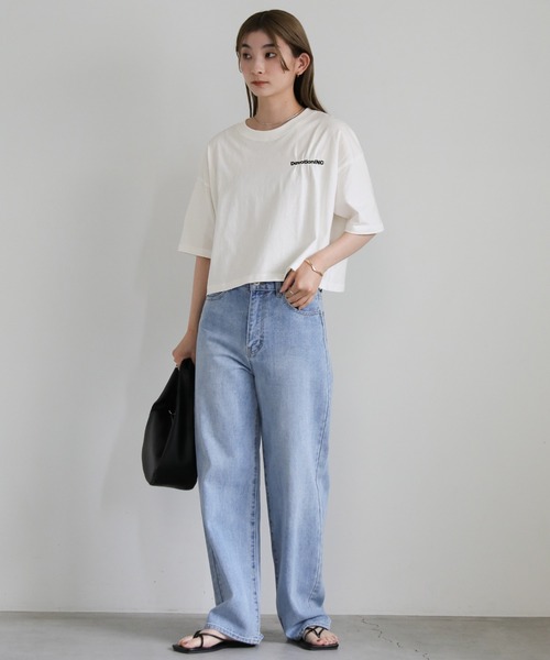select MOCA(セレクトモカ)の「タック刺繍ロゴTシャツ(Tシャツ/カットソー・レディース・ブラック/オフホワイト・MEDIUM/SMALL)」の4枚目の写真