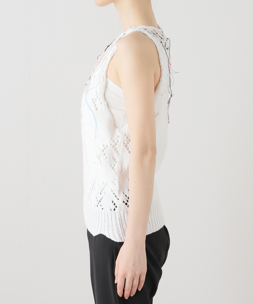 Charles Chaton（シャルルシャトン）の「sleeveless knit │ pillings（ニット/セーター・レディース・ホワイト/レッド・FREE）」の6枚目の写真