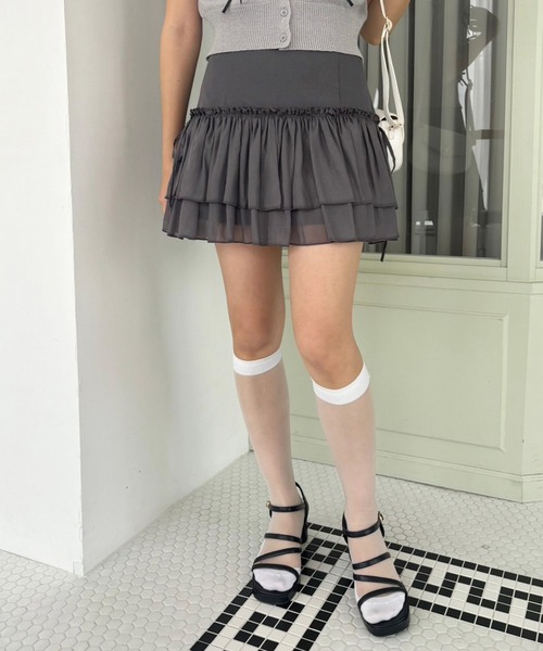 one after another NICE CLAUP（ワンアフターアナザーナイスクラップ）の「リボンシアーミニスカート（スカート・レディース・オフホワイト/チャコールグレー/ピンクベージュ・FREE）」の14枚目の写真