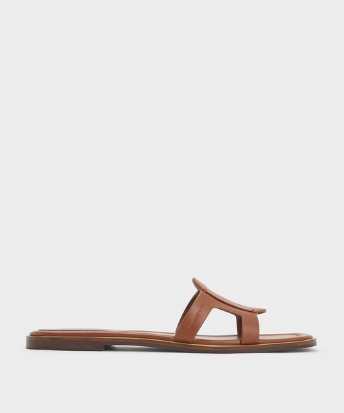 CHARLES & KEITH(チャールズ & キース)の「Easley イーズリー カットアウト スライドサンダル(サンダル・レディース・ブラック/オフホワイト/ライラック/ブラック系その他4/ホワイト系その他3/ブラウン系その他3/クリアブラウン・23.5cm/24.5cm/25cm/25.5cm/23cm/22.5cm)」の6枚目の写真