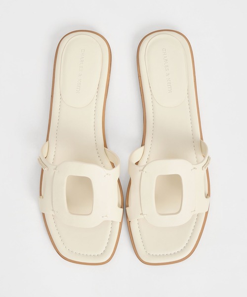 CHARLES & KEITH(チャールズ & キース)の「Easley イーズリー カットアウト スライドサンダル(サンダル・レディース・ブラック/オフホワイト/ライラック/ブラック系その他4/ホワイト系その他3/ブラウン系その他3/クリアブラウン・23.5cm/24.5cm/25cm/25.5cm/23cm/22.5cm)」の8枚目の写真