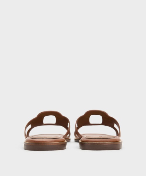 CHARLES & KEITH(チャールズ & キース)の「Easley イーズリー カットアウト スライドサンダル(サンダル・レディース・ブラック/オフホワイト/ライラック/ブラック系その他4/ホワイト系その他3/ブラウン系その他3/クリアブラウン・23.5cm/24.5cm/25cm/25.5cm/23cm/22.5cm)」の19枚目の写真