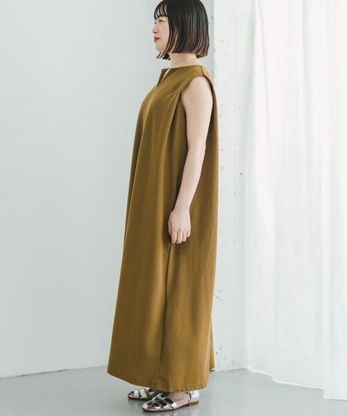 ITEMS URBANRESEARCH（アイテムズ アーバンリサーチ）の「カットミラノノースリーブワンピース（ワンピース・レディース・ブラウン系その他/ブラック/オフホワイト・FREE）」の8枚目の写真