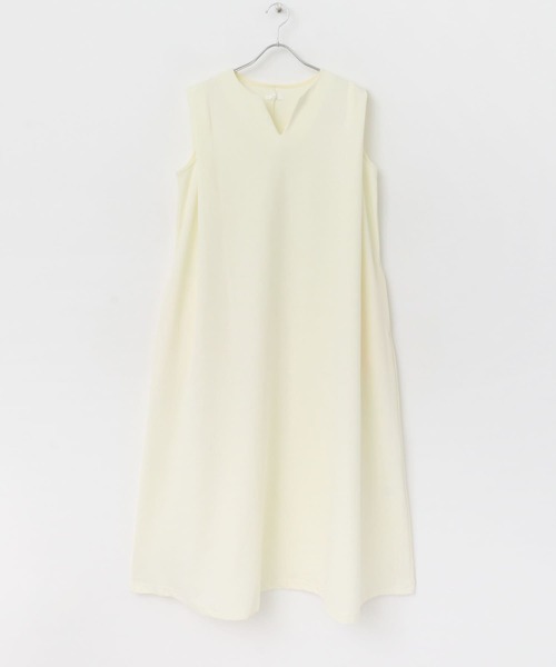 ITEMS URBANRESEARCH（アイテムズ アーバンリサーチ）の「カットミラノノースリーブワンピース（ワンピース・レディース・ブラウン系その他/ブラック/オフホワイト・FREE）」の6枚目の写真