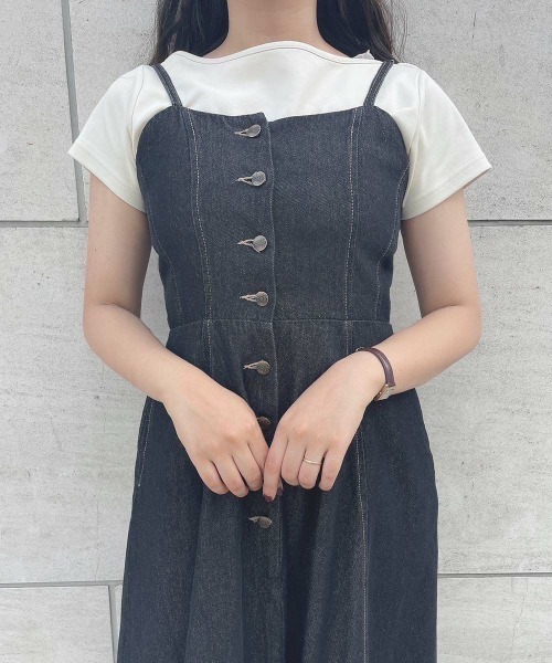 an another angelus（アンアナザーアンジェラス）の「フロント釦デニムフレアーキャミワンピース/ananotherangelus（ワンピース・レディース・ライトブルー/ブラック・FREE）」の10枚目の写真