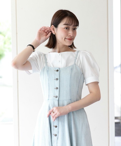 an another angelus（アンアナザーアンジェラス）の「フロント釦デニムフレアーキャミワンピース/ananotherangelus（ワンピース・レディース・ライトブルー/ブラック・FREE）」の4枚目の写真