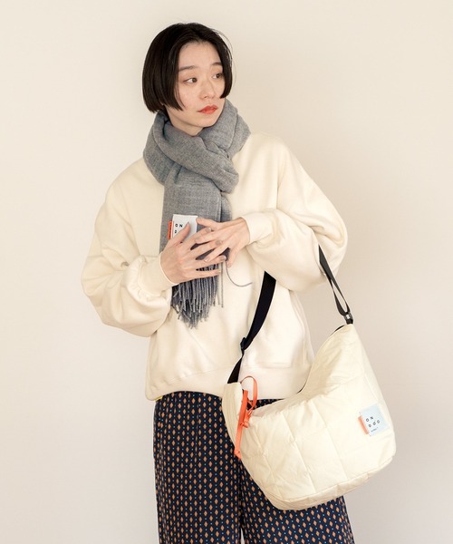 Wpc.(ダブリュピーシー)の「ONDOO キルティングショルダーバッグ Wpc.(ショルダーバッグ・レディース・ブラック/オフホワイト/グレー/ベージュ・FREE)」の22枚目の写真