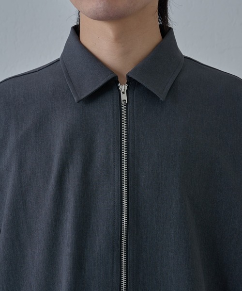 COLONY 2139（コロニートゥーワンスリーナイン）の「ドライエアー半袖ジップシャツ（シャツ/ブラウス・メンズ・グレー/ブラック・LARGE/MEDIUM）」の5枚目の写真