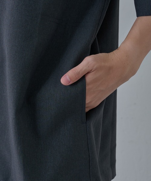 COLONY 2139（コロニートゥーワンスリーナイン）の「ドライエアー半袖ジップシャツ（シャツ/ブラウス・メンズ・グレー/ブラック・LARGE/MEDIUM）」の3枚目の写真