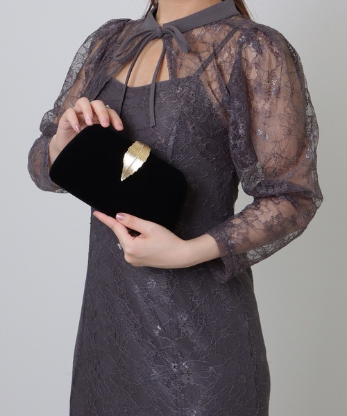 Lace Ladies（レースレディース）の「リーフモチーフ付き コンパクト 2WAY チェーン ショルダー バッグ（クラッチバッグ・レディース・アイボリー/ブラック・FREE）」の6枚目の写真