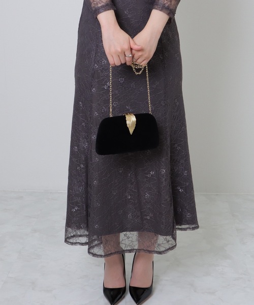 Lace Ladies（レースレディース）の「リーフモチーフ付き コンパクト 2WAY チェーン ショルダー バッグ（クラッチバッグ・レディース・アイボリー/ブラック・FREE）」の10枚目の写真