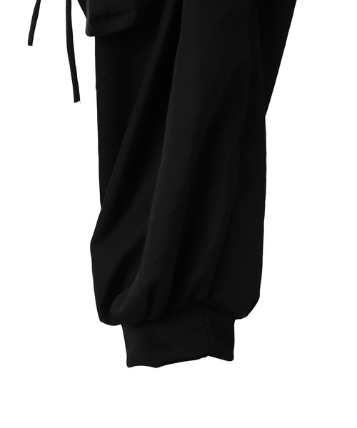 Figments(フィグメンツ)の「マルチポケットブルゾン(ブルゾン・レディース・ブラック・FREE)」の12枚目の写真