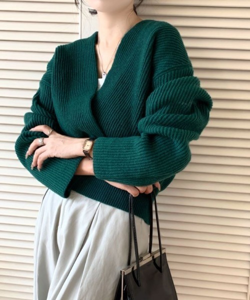 ABITOKYO(アビトーキョー)の「2024AW新作 カシュクールニットプルオーバー(ニット/セーター・レディース・カーキ/ブラック/アイボリー/モカ/グリーン/ブルー/グレー/ブラウン・FREE)」の7枚目の写真