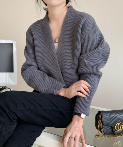 ABITOKYO(アビトーキョー)の「2024AW新作 カシュクールニットプルオーバー(ニット/セーター・レディース・カーキ/ブラック/アイボリー/モカ/グリーン/ブルー/グレー/ブラウン・FREE)」の10枚目の写真