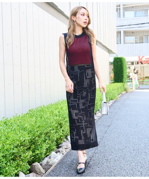 LATINA（ラティーナ）の「メッシュ サマーニット ノースリーブ ロング ワンピース（ワンピース・レディース・ブラウン/ブラック・FREE）」の4枚目の写真