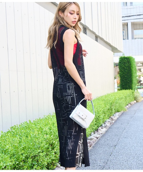 LATINA（ラティーナ）の「メッシュ サマーニット ノースリーブ ロング ワンピース（ワンピース・レディース・ブラウン/ブラック・FREE）」の6枚目の写真